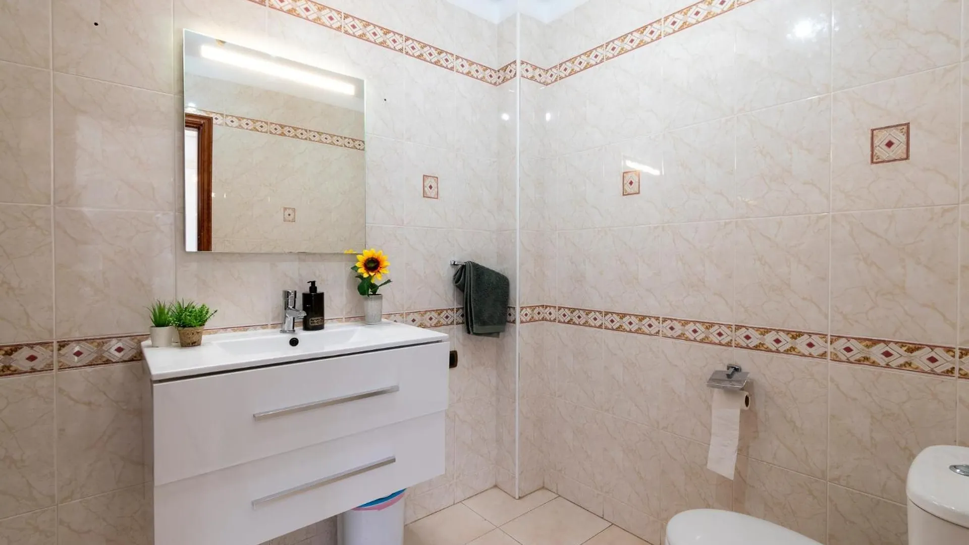 Villa Tricia 6 Bedroom Las Americas Плая-де-лас-Америкас